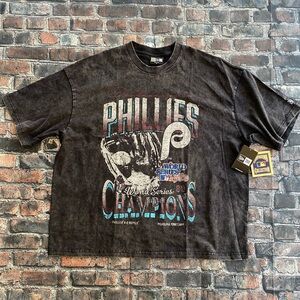 Phillies Champions Graphic T-Shirt